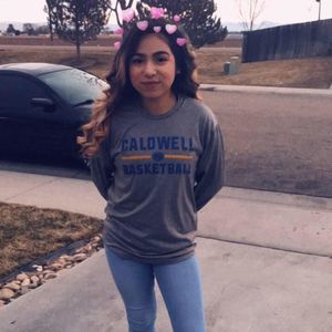 Meet your Posher, Briana